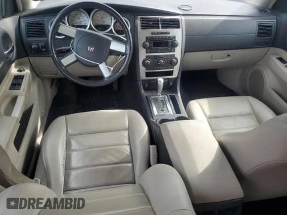 2006 Dodge Magnum SXT with VIN 2D4GZ47V36H430710, listed as a Copart auction lot 56625825 with 69,808 mi miles and Clean title. Bid and sale history available at DreamBid. Image 8.