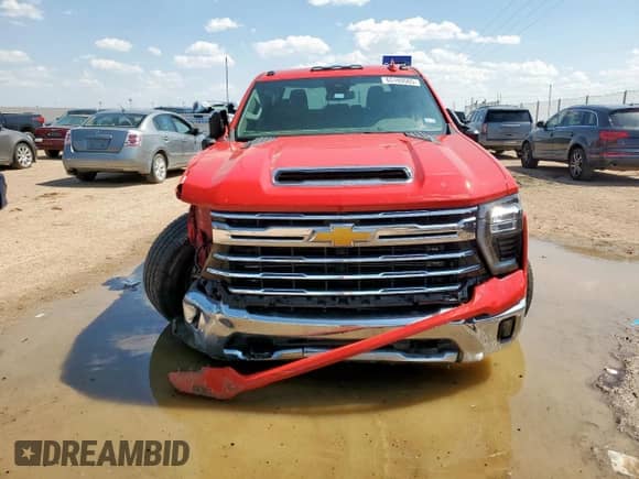 2024 Chevrolet Silverado 2500HD LTZ с VIN 2GC4YPEY6R1111753, выставлен на аукционе Copart как лот 65169505 с пробегом 28 073 миль миль и Списание • Salvage title. История ставок и продаж доступна на DreamBid. Изображение 5.