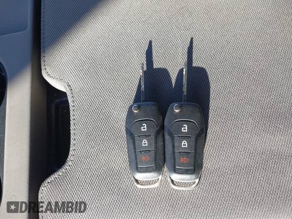 2018 Ford F-150 XL z VIN 1FTEW1EB7JKD00760, wystawiony jako IAAI lot #41641141 z przebiegiem 105 449 mil mil oraz . Historia ofert i sprzedaży dostępna na DreamBid. Obrazek 11.