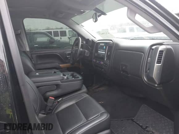 2017 Chevrolet Silverado 1500 LTZ z VIN 3GCUKSEC5HG161820, wystawiony jako IAAI lot #42139613 z przebiegiem 71 485 mil mil oraz . Historia ofert i sprzedaży dostępna na DreamBid. Obrazek 5.