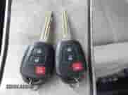 2020 Toyota Tacoma SR with VIN 5TFAX5GN7LX186226, listed as a IAAI auction lot 43352352 with 32,567 mi miles and . Bid and sale history available at DreamBid. Image 11.