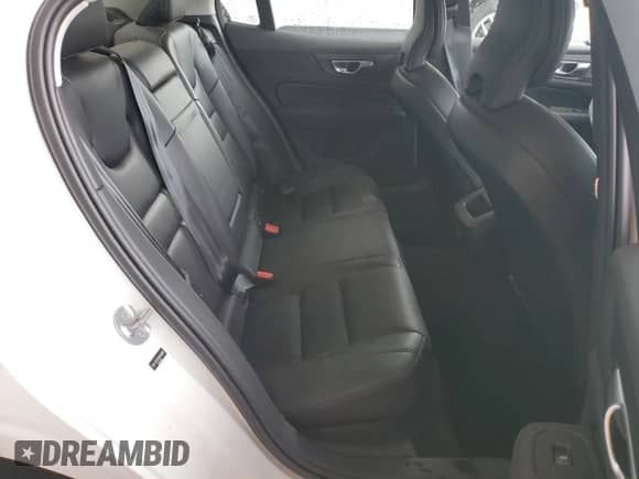 2025 Volvo S60 Core z VIN 7JRL12GJXSG364362, wystawiony jako Copart lot #51022375 z przebiegiem Nie podano mil oraz Szkoda całkowita • Salvage title. Historia ofert i sprzedaży dostępna na DreamBid. Obrazek 10.