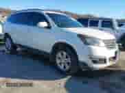 2013 Chevrolet Traverse LT z VIN 1GNKVJKD4DJ192000, wystawiony jako IAAI lot #41653233 z przebiegiem 249 929 mil mil oraz . Historia ofert i sprzedaży dostępna na DreamBid. Obrazek 1.