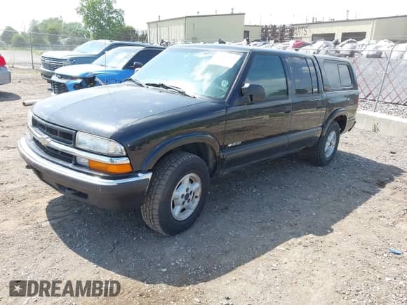2002 Chevrolet S-10 LS с VIN 1GCDT13W02K188895, выставлен на аукционе IAAI как лот 42528755 с пробегом 114 904 миль миль и . История ставок и продаж доступна на DreamBid. Изображение 2.