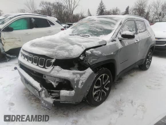 2022 Jeep Compass High Altitude with VIN 3C4NJDCB7NT104499, listed as a IAAI auction lot 41303791 with 76,711 mi miles and . Bid and sale history available at DreamBid. Image 2.