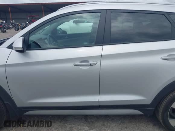 2018 Hyundai Tucson Sport с VIN KM8J33AL4JU802594, выставлен на аукционе IAAI как лот 42456978 с пробегом 47 539 миль миль и . История ставок и продаж доступна на DreamBid. Изображение 14.