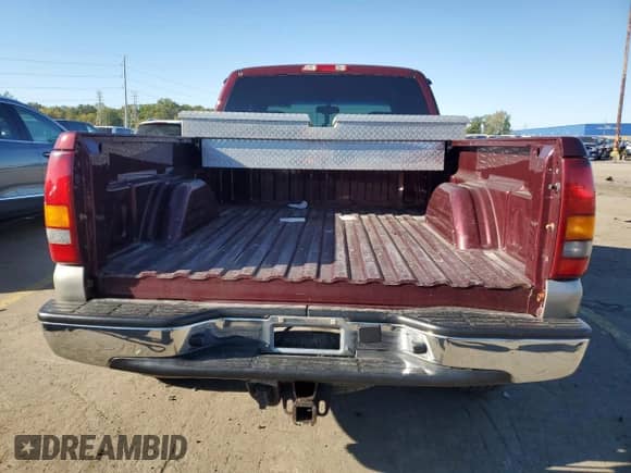2003 GMC Sierra 1500 SLT с VIN 2GTEK19T031200324, выставлен на аукционе Copart как лот 86104955 с пробегом 134 559 миль миль и Чистый • Clean title. История ставок и продаж доступна на DreamBid. Изображение 6.