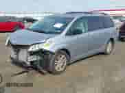 2013 Toyota Sienna XLE AAS with VIN 5TDYK3DC1DS392332, listed as a IAAI auction lot 40968544 with 129,081 mi miles and . Bid and sale history available at DreamBid. Image 18.