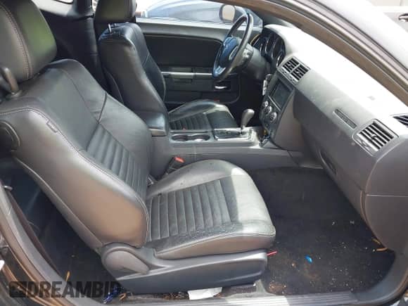 2014 Dodge Challenger R/T с VIN 2C3CDYBT0EH115289, выставлен на аукционе IAAI как лот 42060234 с пробегом 103 309 миль миль и . История ставок и продаж доступна на DreamBid. Изображение 5.