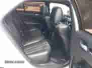 2021 Chrysler 300 S z VIN 2C3CCABG0MH537039, wystawiony jako IAAI lot #43156415 z przebiegiem 80 833 mil mil oraz . Historia ofert i sprzedaży dostępna na DreamBid. Obrazek 8.