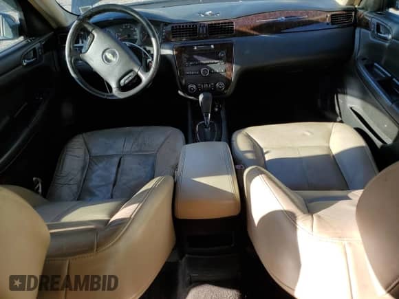 2012 Chevrolet Impala LTZ with VIN 2G1WC5E38C1251402, listed as a Copart auction lot 82468785 with 207,362 mi miles and Salvage title. Bid and sale history available at DreamBid. Image 8.