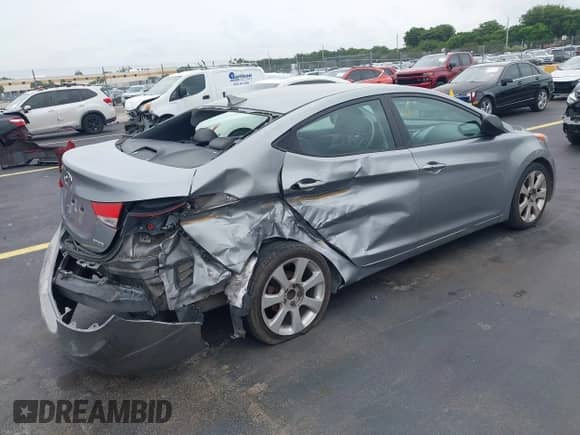 2013 Hyundai Elantra GLS с VIN KMHDH4AE0DU737849, выставлен на аукционе IAAI как лот 42436961 с пробегом 195 837 миль миль и . История ставок и продаж доступна на DreamBid. Изображение 4.