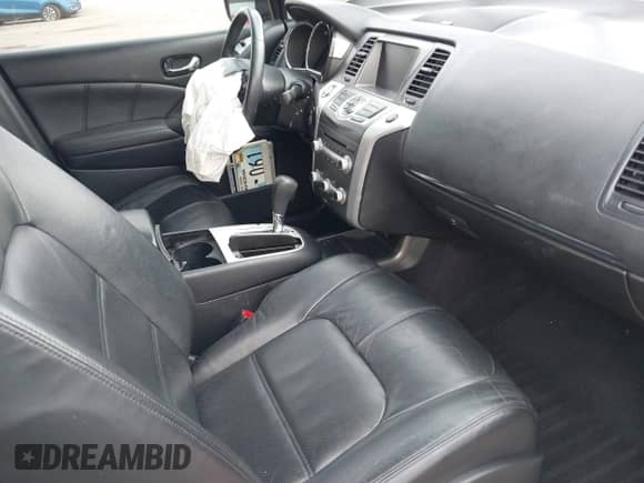 2011 Nissan Murano SV z VIN JN8AZ1MWXBW171518, wystawiony jako IAAI lot #41794252 z przebiegiem 98 116 mil mil oraz . Historia ofert i sprzedaży dostępna na DreamBid. Obrazek 5.