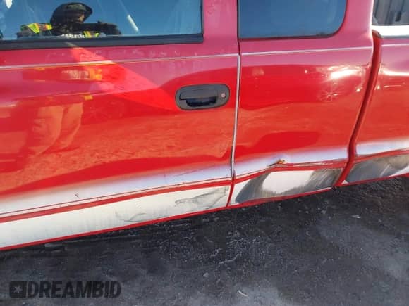 2004 Dodge Dakota SLT with VIN 1D7GL42N24S589414, listed as a IAAI auction lot 41219286 with 145,851 mi miles and . Bid and sale history available at DreamBid. Image 17.