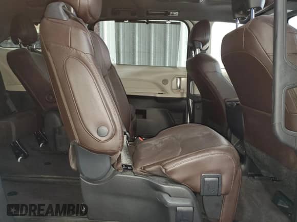 2024 Toyota Sienna Platinum с VIN 5TDERKEC5RS184467, выставлен на аукционе Copart как лот 60251905 с пробегом 23 559 миль миль и Чистый • Clean title. История ставок и продаж доступна на DreamBid. Изображение 11.