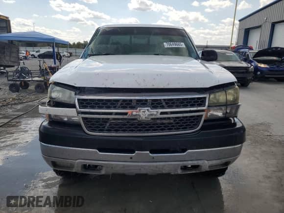 2005 Chevrolet Silverado 2500HD LS с VIN 1GCHK29U05E248256, выставлен на аукционе Copart как лот 70649665 с пробегом 253 440 миль миль и Списание • Salvage title. История ставок и продаж доступна на DreamBid. Изображение 5.