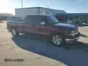 2002 Chevrolet Silverado 1500 LS z VIN 2GCEC19TX21390242, wystawiony jako Copart lot #86815985 z przebiegiem 284 213 mil mil oraz Szkoda całkowita • Salvage title. Historia ofert i sprzedaży dostępna na DreamBid. Obrazek 4.