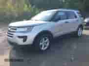 2018 Ford Explorer z VIN 1FM5K7B82JGB63118, wystawiony jako IAAI lot #43074358 z przebiegiem 42 331 mil mil oraz . Historia ofert i sprzedaży dostępna na DreamBid. Obrazek 2.