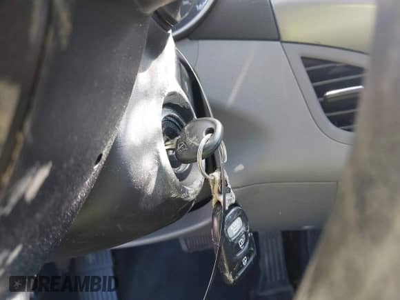 2013 Hyundai Elantra GLS z VIN KMHDH4AE3DU966459, wystawiony jako IAAI lot #43381832 z przebiegiem 155 649 mil mil oraz . Historia ofert i sprzedaży dostępna na DreamBid. Obrazek 11.