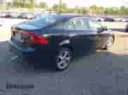 2013 Volvo S60 T5 Premier with VIN YV1612FS8D1218371, listed as a IAAI auction lot 43130377 with 130,617 mi miles and . Bid and sale history available at DreamBid. Image 4.