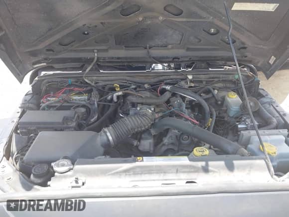 2008 Jeep Wrangler Unlimited X z VIN 1J4GA39148L560004, wystawiony jako IAAI lot #42523657 z przebiegiem 116 619 mil mil oraz . Historia ofert i sprzedaży dostępna na DreamBid. Obrazek 10.