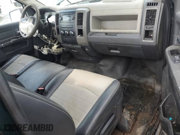 2011 Ram 1500 ST z VIN 3D7JB1EP9BG591654, wystawiony jako Copart lot #65054294 z przebiegiem 247 177 mil mil oraz Szkoda całkowita • Salvage title. Historia ofert i sprzedaży dostępna na DreamBid. Obrazek 8.