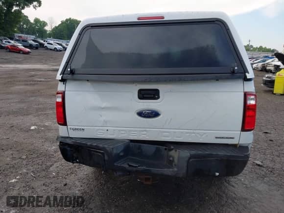 2013 Ford F-250 XL z VIN 1FT7W2B66DEB10358, wystawiony jako IAAI lot #42225221 z przebiegiem 289 798 mil mil oraz . Historia ofert i sprzedaży dostępna na DreamBid. Obrazek 16.