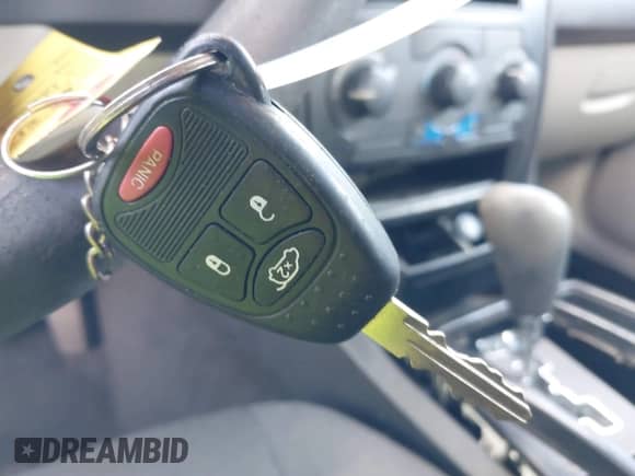 2005 Chrysler 300 300 z VIN 2C3JA43R05H137403, wystawiony jako IAAI lot #41399519 z przebiegiem 135 044 mil mil oraz . Historia ofert i sprzedaży dostępna na DreamBid. Obrazek 11.