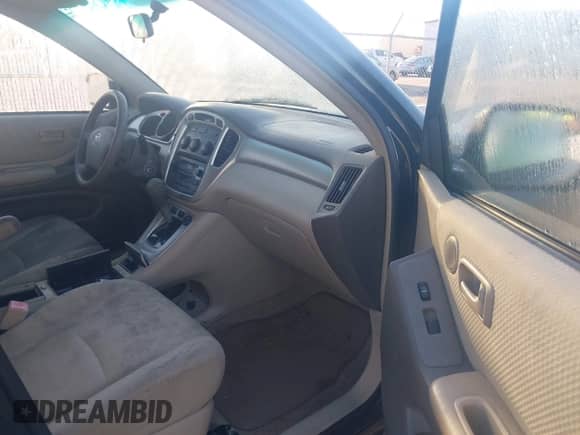 2005 Toyota Highlander с VIN JTEDP21A750059422, выставлен на аукционе IAAI как лот 43501710 с пробегом 254 266 миль миль и . История ставок и продаж доступна на DreamBid. Изображение 5.