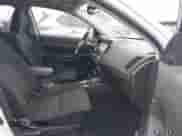 2023 Mitsubishi Outlander ES z VIN JA4ARUAU2PU007726, wystawiony jako IAAI lot #41899004 z przebiegiem 32 019 mil mil oraz . Historia ofert i sprzedaży dostępna na DreamBid. Obrazek 5.