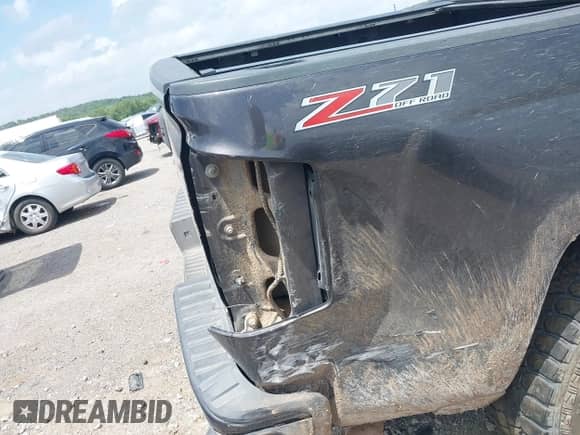 2016 Chevrolet Silverado 1500 LTZ с VIN 3GCUKSEC8GG239263, выставлен на аукционе IAAI как лот 42407990 с пробегом 174 821 миль миль и . История ставок и продаж доступна на DreamBid. Изображение 12.