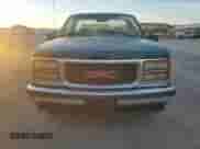 1996 GMC Sierra 1500 с VIN 1GTEC14W5TZ533415, выставлен на аукционе Copart как лот 82287484 с пробегом 442 981 миль миль и Списание • Salvage title. История ставок и продаж доступна на DreamBid. Изображение 5.