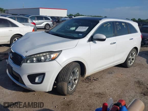 2016 Kia Sorento SXL with VIN 5XYPK4A55GG087778, listed as a IAAI auction lot 42431414 with 142,525 mi miles and . Bid and sale history available at DreamBid. Image 17.