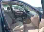 1997 Toyota Camry LE z VIN 4T1BF22K2VU922475, wystawiony jako IAAI lot #42883744 z przebiegiem 131 677 mil mil oraz . Historia ofert i sprzedaży dostępna na DreamBid. Obrazek 5.