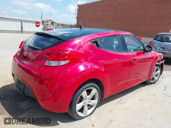 2014 Hyundai Veloster с VIN KMHTC6AD7EU189136, выставлен на аукционе IAAI как лот 42567617 с пробегом 137 688 миль миль и . История ставок и продаж доступна на DreamBid. Изображение 4.