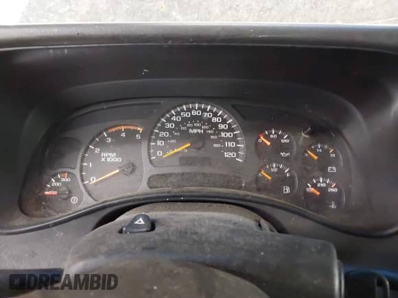 2003 Chevrolet Silverado 2500HD LS с VIN 1GCHK23183F149870, выставлен на аукционе IAAI как лот 42545787 с пробегом Не указан миль и . История ставок и продаж доступна на DreamBid. Изображение 7.