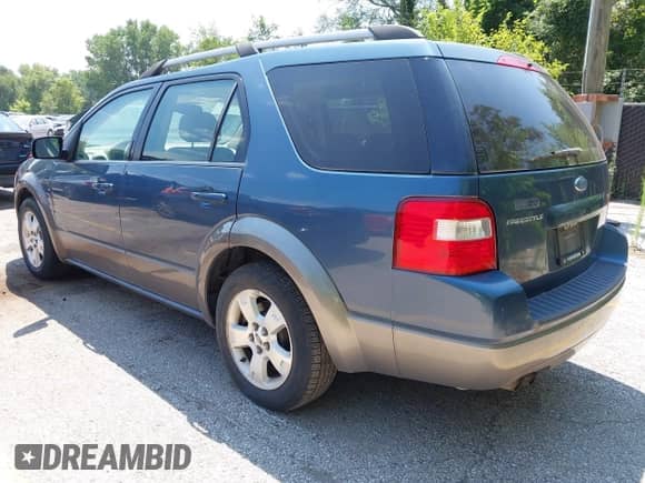 2005 Ford Freestyle SEL with VIN 1FMZK021X5GA44119, listed as a IAAI auction lot 42906391 with 130,032 mi miles and . Bid and sale history available at DreamBid. Image 3.