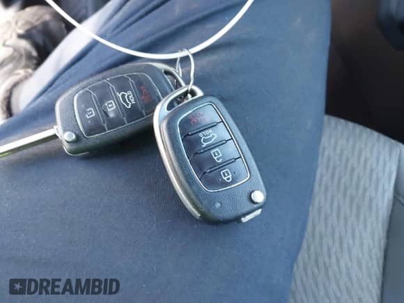 2018 Hyundai Santa Fe 2.4L with VIN 5NMZT3LB1JH090662, listed as a IAAI auction lot 43490470 with 133,046 mi miles and . Bid and sale history available at DreamBid. Image 11.