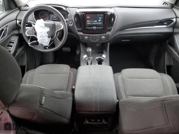 2018 Chevrolet Traverse LS с VIN 1GNERFKW9JJ133679, выставлен на аукционе Copart как лот 86501795 с пробегом 122 572 миль миль и Списание • Salvage title. История ставок и продаж доступна на DreamBid. Изображение 8.