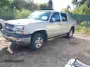 2005 Chevrolet Avalanche LS with VIN 3GNEK12Z55G214137, listed as a IAAI auction lot 43455918 with 288,013 mi miles and . Bid and sale history available at DreamBid. Image 2.