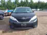 2011 Toyota Sienna LE с VIN 5TDKK3DC0BS164213, выставлен на аукционе IAAI как лот 42941714 с пробегом 105 296 миль миль и . История ставок и продаж доступна на DreamBid. Изображение 13.