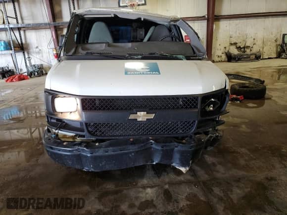 2014 Chevrolet Express Cargo with VIN 1GCSGAFX2E1150367, listed as a Copart auction lot 61915375 with 115,792 mi miles and Salvage title. Bid and sale history available at DreamBid. Image 5.