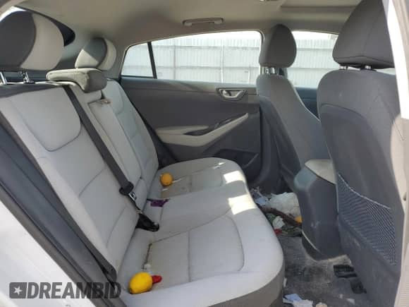 2021 Hyundai Ioniq SEL с VIN KMHC85LC8MU261654, выставлен на аукционе Copart как лот 59237165 с пробегом 74 671 миль миль и Списание • Salvage title. История ставок и продаж доступна на DreamBid. Изображение 10.