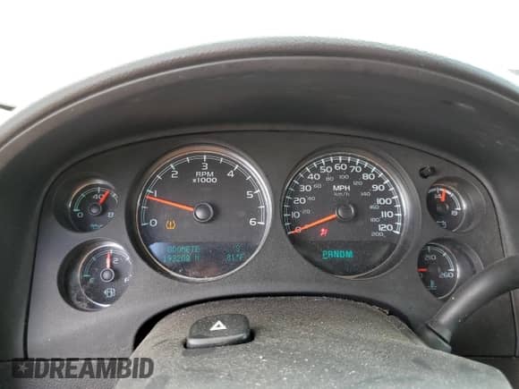 2013 Chevrolet Suburban LS with VIN 1GNSKHE77DR110530, listed as a Copart auction lot 71466445 with 193,208 mi miles and Clean title. Bid and sale history available at DreamBid. Image 9.