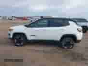 2018 Jeep Compass Trailhawk z VIN 3C4NJDDB8JT234574, wystawiony jako IAAI lot #43049041 z przebiegiem 93 968 mil mil oraz . Historia ofert i sprzedaży dostępna na DreamBid. Obrazek 14.