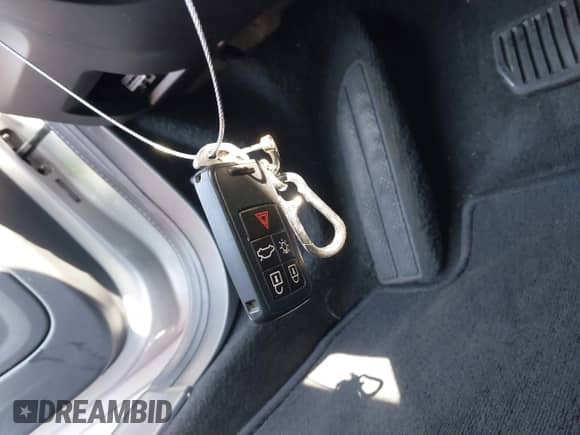 2016 Volvo S60 T5 Premier с VIN YV1612TKXG2401242, выставлен на аукционе IAAI как лот 42759766 с пробегом 98 822 миль миль и . История ставок и продаж доступна на DreamBid. Изображение 11.