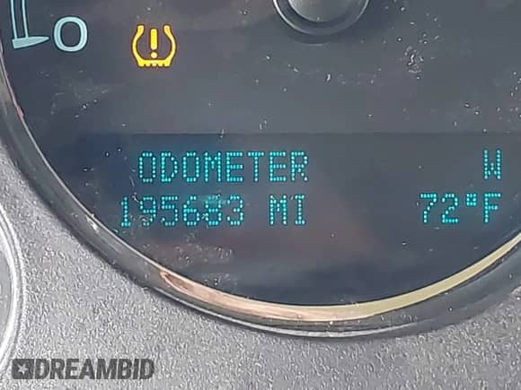 2011 Chevrolet Tahoe LT с VIN 1GNSKBE05BR250248, выставлен на аукционе IAAI как лот 42676401 с пробегом 195 683 миль миль и . История ставок и продаж доступна на DreamBid. Изображение 15.