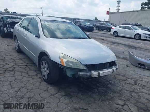 2007 Honda Accord LX с VIN 3HGCM56447G700961, выставлен на аукционе IAAI как лот 43037520 с пробегом 249 034 миль миль и . История ставок и продаж доступна на DreamBid. Изображение 1.