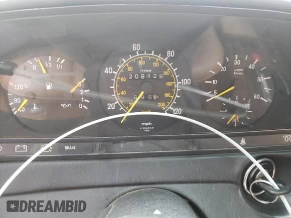 1983 Mercedes-Benz 300 с VIN WDBAB93A9DN015451, выставлен на аукционе Copart как лот 89687955 с пробегом 206 129 миль миль и Чистый • Clean title. История ставок и продаж доступна на DreamBid. Изображение 9.