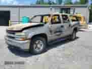 2002 Chevrolet Suburban LT z VIN 3GNGK26G12G301147, wystawiony jako Copart lot #65392395 z przebiegiem Nie podano mil oraz Szkoda całkowita • Salvage title. Historia ofert i sprzedaży dostępna na DreamBid. Obrazek 1.